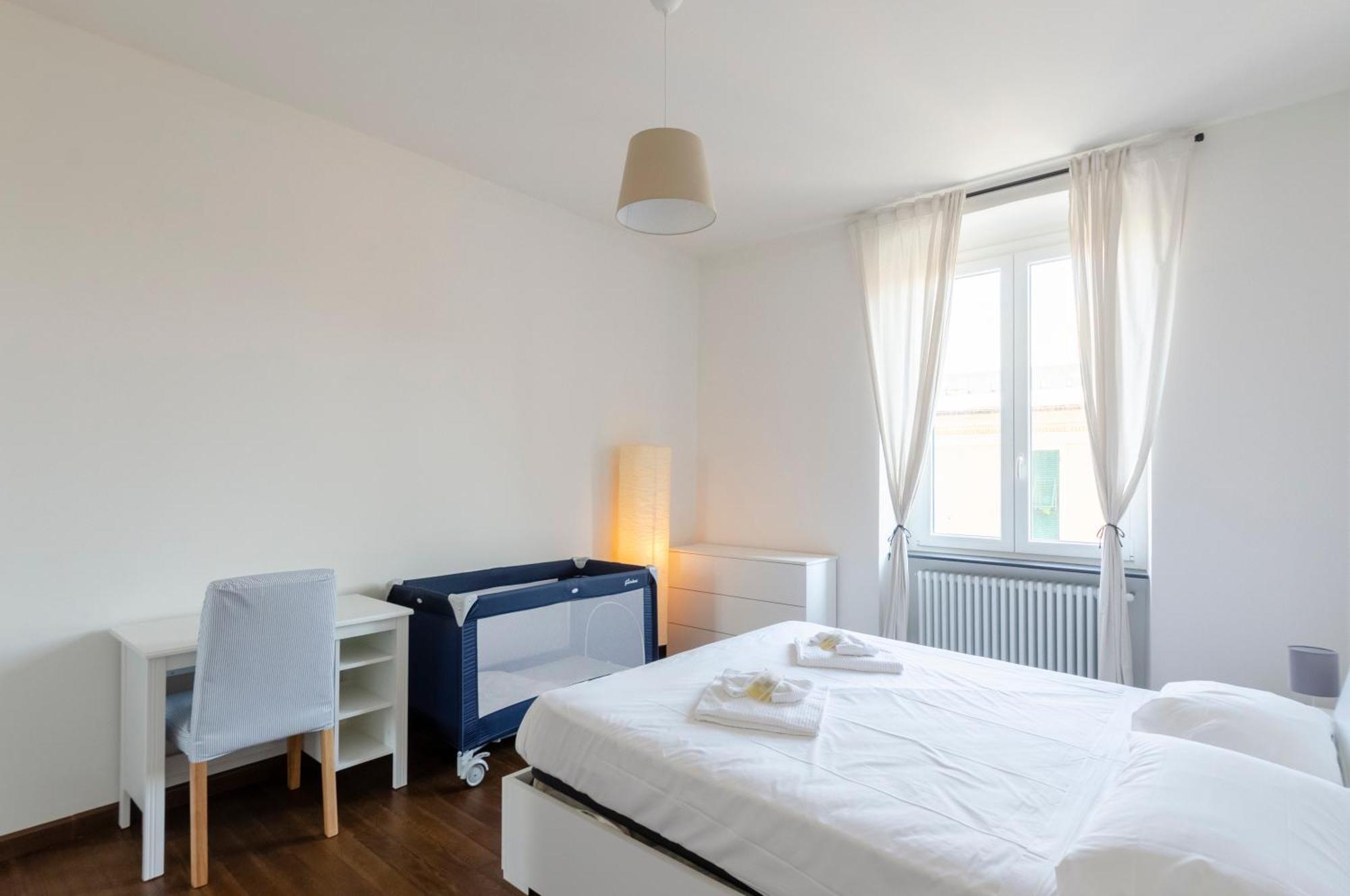 Joivy Spacious Family Apt For 4, In Carignano, Genoa Exterior photo
